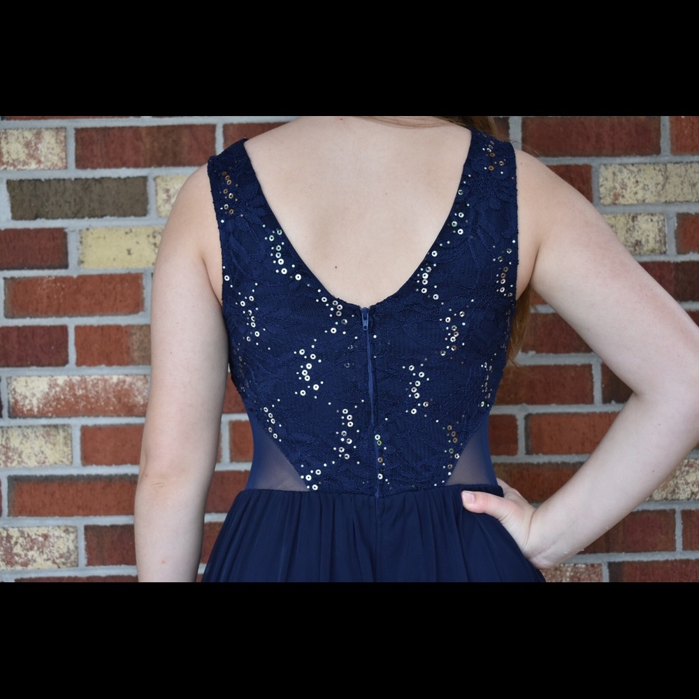 Prom Dress - Picture 4 of 6